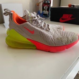 Nike Air Max 270